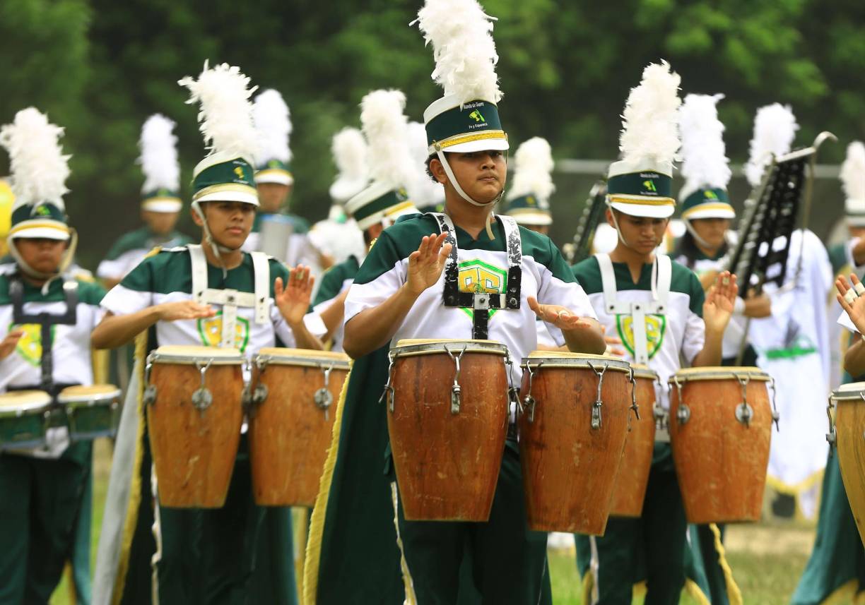 En la catregoría a la banda independiente Tela quedó en el primer lugar, en segundo Banda de marcha Progreseña, en tercero Inst. Manuel Pagan Lozano, en cuarto el Perla del Ulúa de El Progreso y en quinto el instituto privado San Ramón.
