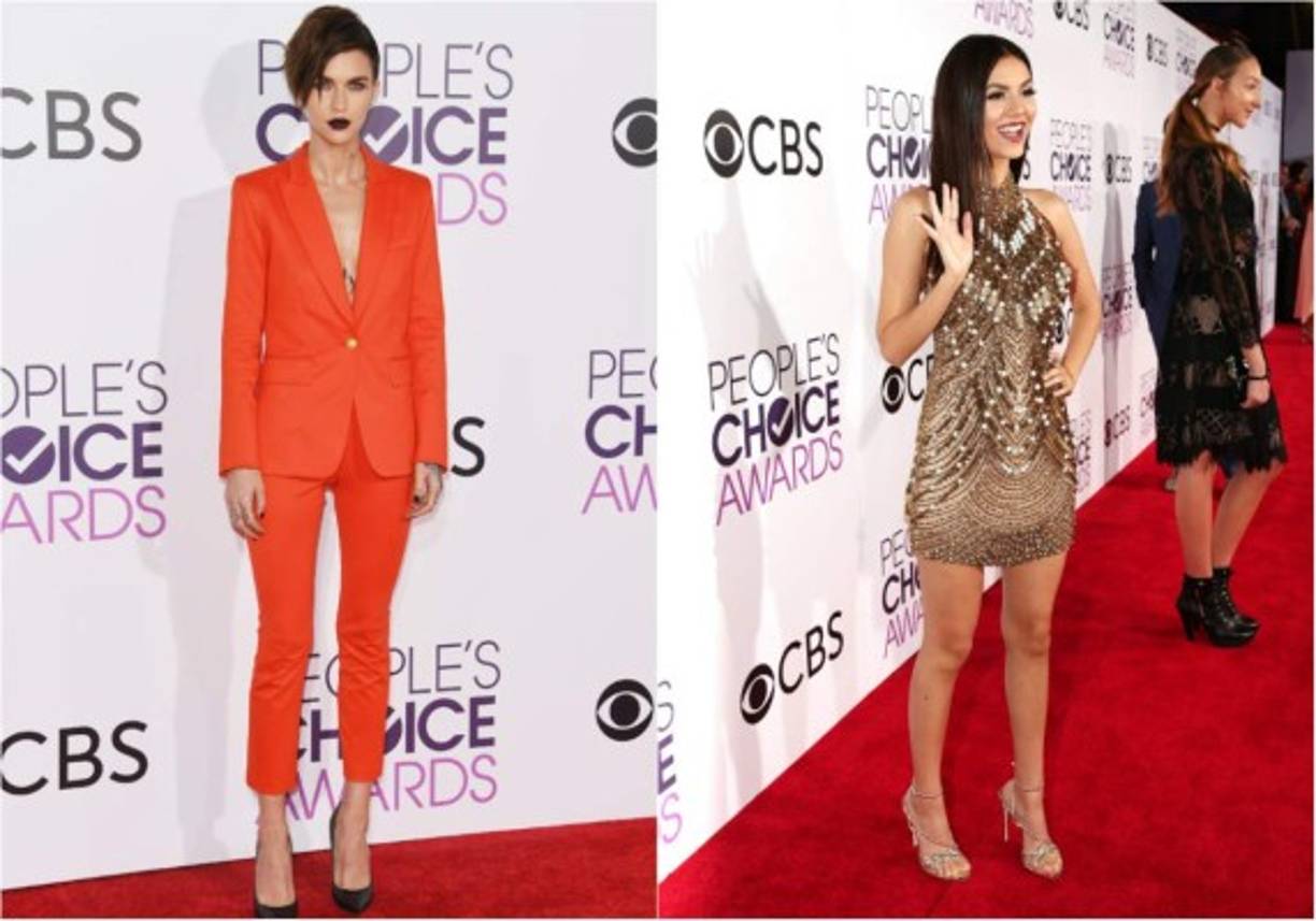 La modelo y actriz Ruby Rose se ve muy guapa con un traje de chaqueta y pantalón color mandarina diseñado por Veronica Beard. <br/>Supo resaltar sus ojos y labios con un maquillaje gótico<br/><br/><br/>La actriz de Nickelodeon, Victoria Justice, se puso un vestido del diseñador Yousef Aljasmi.
