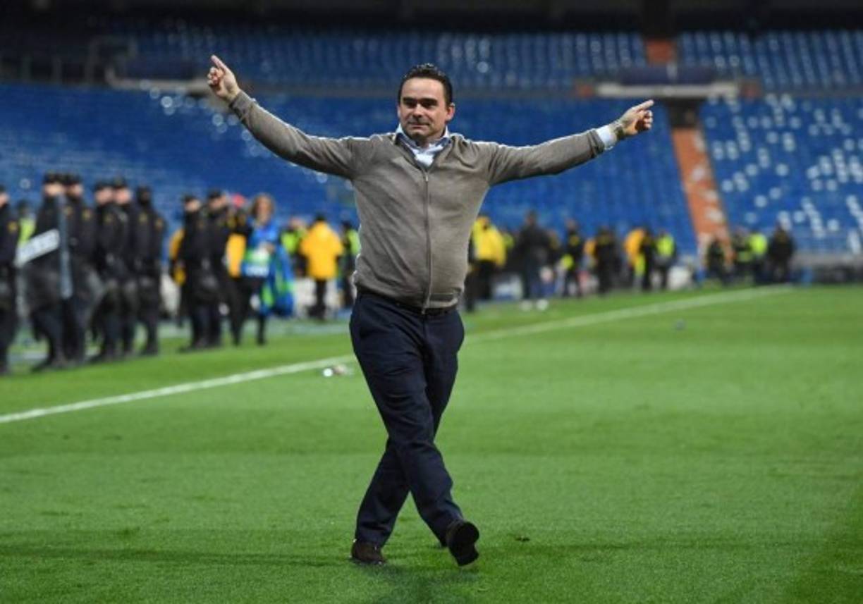 Marc Overmars llegó a un acuerdo para prolongar su contrato como director deportivo del Ajax hasta junio de 2024. Extiende su ciclo pese a contar con una propuesta del Arsenal.