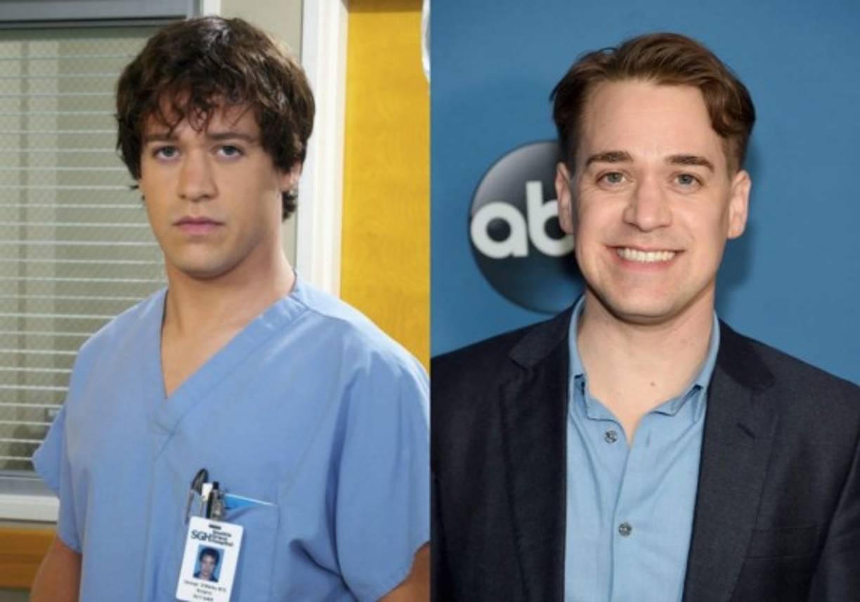 T.R. Knight (Dr. George O'Malley) años en el show 2005–2009.<br/><br/>Desde su 'muerte' en Grey's, Knight apareció en The Good Wife, 11.22.63 y When We Rise. También está listo para regresar en la segunda temporada de The Catch para Shondaland en 2017.