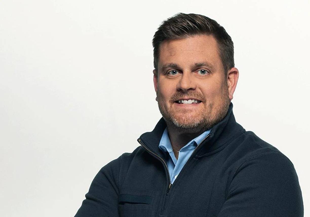 La policía está investigando posibles conexiones con un libro titulado “Retrasar, Negar, Defender”: “Por qué las compañías de seguros no pagan las reclamaciones y qué puedes hacer al respecto”, según el New York Post.