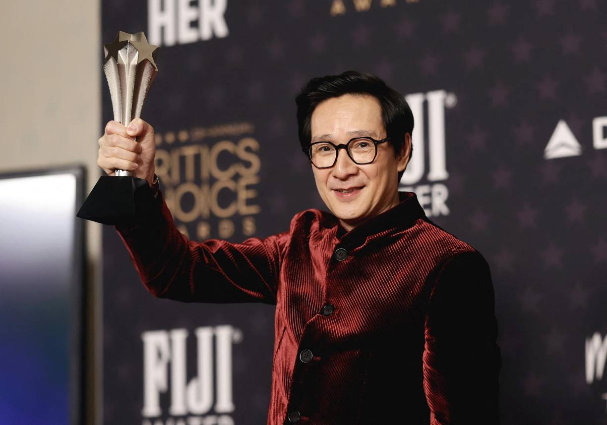 Mejor actor de reparto: Ke Huy Quan, “Todo en todas partes a la vez”.