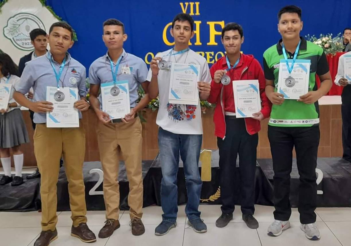 Las medallas de oro en nivel II , la obtuvieron los alumnos Rodrigo José Diaz del departamento de Francisco Morazán y Alexis Josué Mejía Aguilar de Copán.