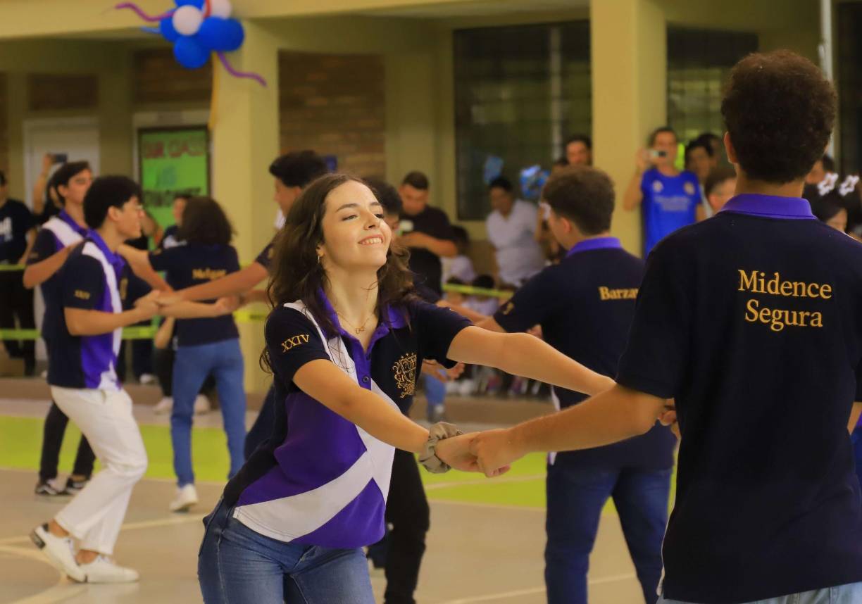 El baile fue uno de los momentos cumbres, la coreografía sorprendió a más de alguno por su sincronización y fabulosa puesta en escena. 