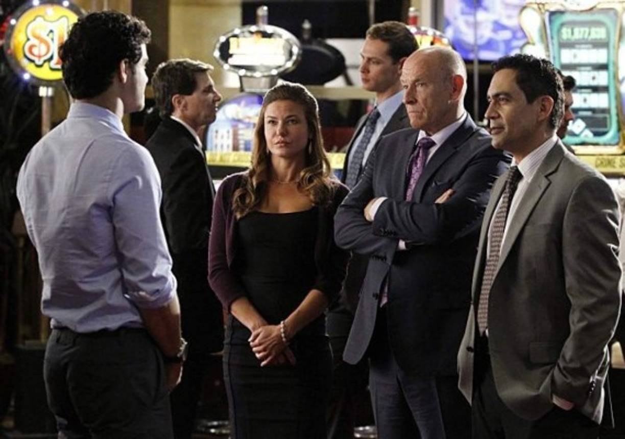 6. Actor en tres series de Ley y orden. Uno de los papeles más famosos de José Zúñiga fue interpretar al detective Chris Cavaliere en CSI; sin embargo, también ha estado en tres de las series Law & Order: Law & Order, Law & Order: Criminal Intent y Law & Order: Special Victims Unit.