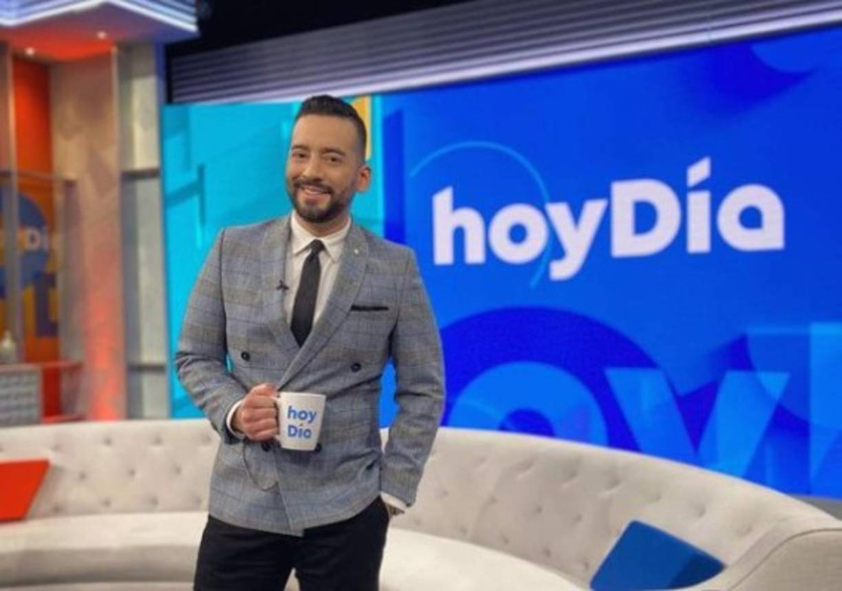 Francisco contó a People en Español que un antiguo jefe le negó ser el conductor del programa matutino en su país, pero hoy agradece que esa puerta se cerró, para que otras se abrieran en un futuro.