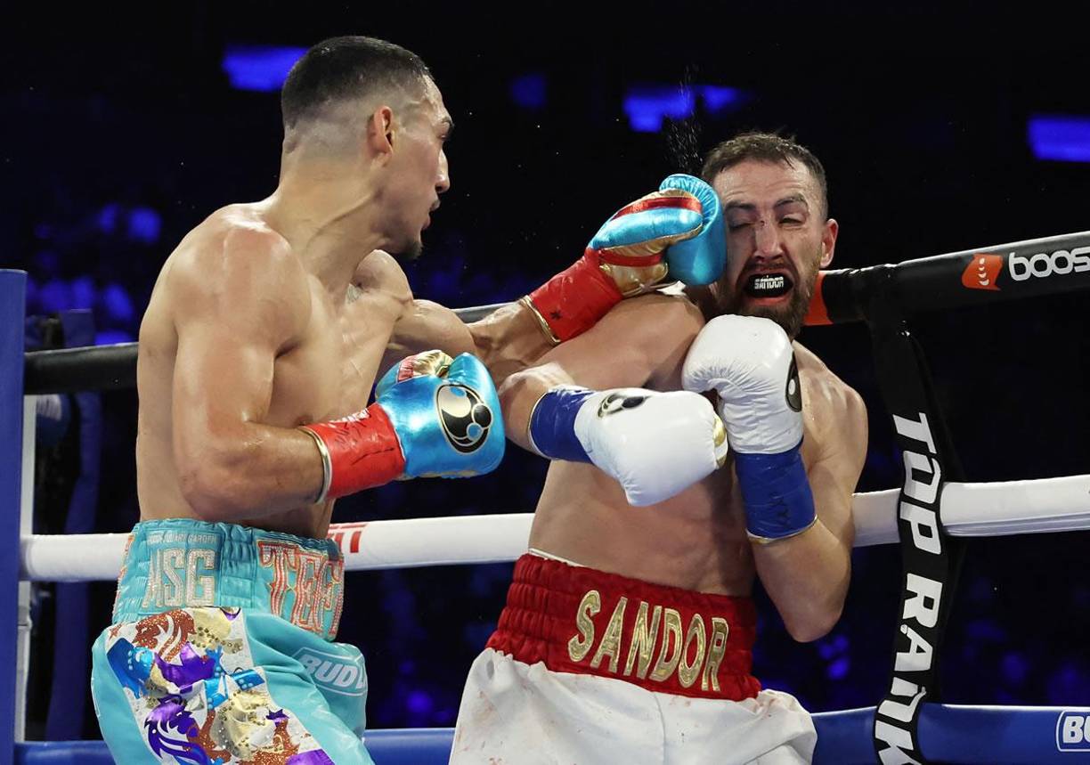Imágenes de la pelea entre Teófimo López y Sandor Martín en el Madison Square Garden de Nueva York.