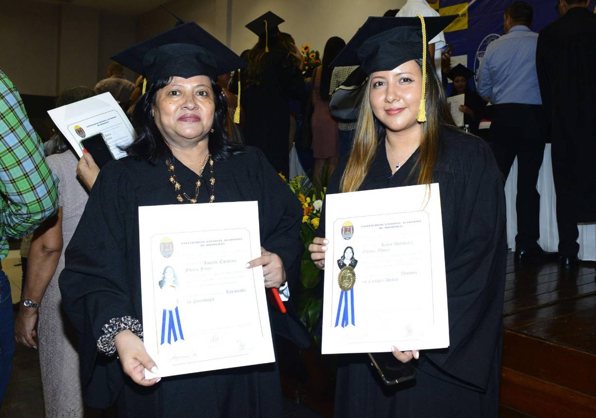 Janette Flores y Rocío García