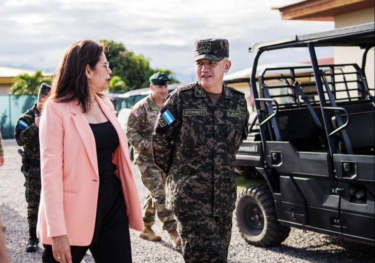 ”Mientras yo haga lo correcto, todo estará bien”, expresó el jefe castrense. 