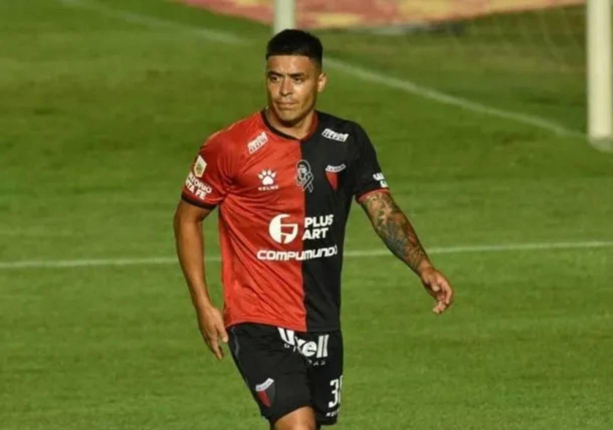 El vehículo del delantero de Colón fue hallado abandonado y desmantelado mientras se desconoce su paradero desde hace unos días.