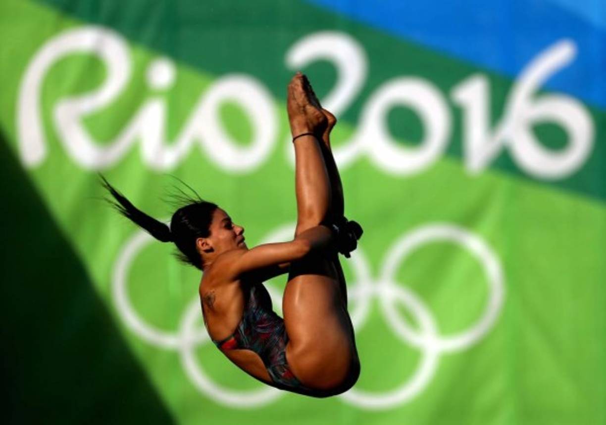 “Sólo hace falta ver el número de preservativos que se reparten en la villa olímpica. En el comedor, en todas partes. ¿Para qué? ¿Para hacer globos y salir volando? Usain Bolt llevó a su habitación una chica sin acreditación, una gran cantidad de gente estaba en Tinder”, revela Ingrid.