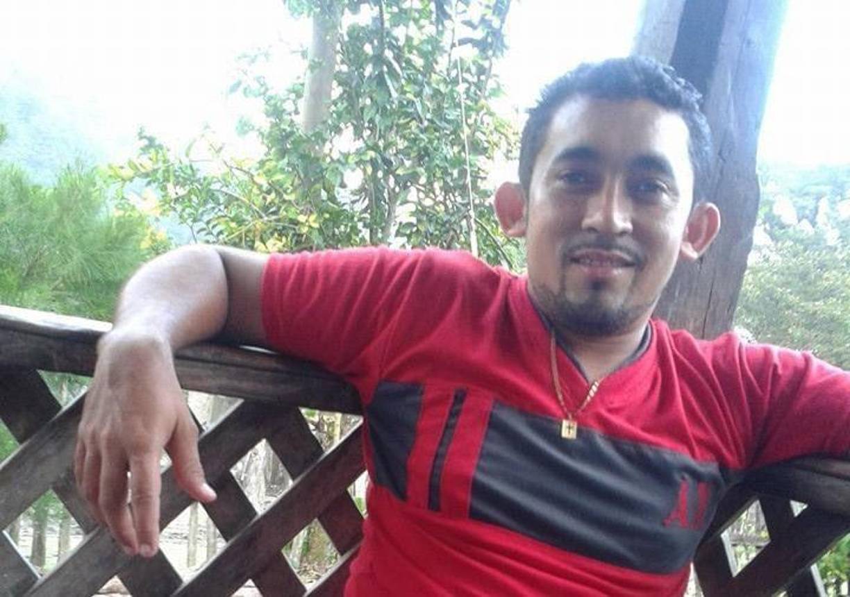 “Me mandaron a matarte, no quiero hacerlo, pero me lo encargaron”, fueron las últimas palabras que escuchó Óscar Javier Baquedano Núñez, quien murió por los balazos que le infirió un sujeto.