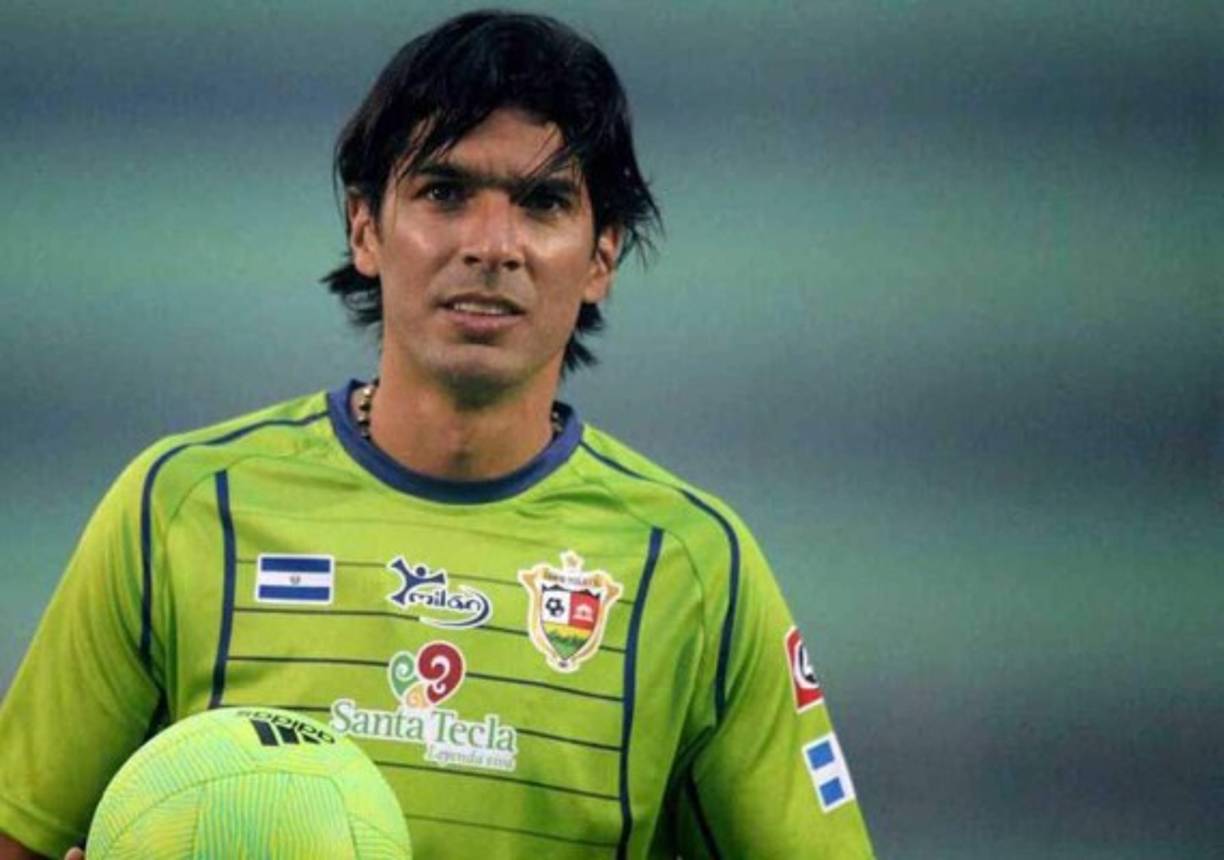 Bombazo. El experimentado delantero uruguayo Washington Sebastián Abreu ha confesado que sí ha existido un interés para que juegue en la Liga Nacional de Honduras luego de que se filtró que fue ofrecido para que venga a jugar al balompié hondureño.
