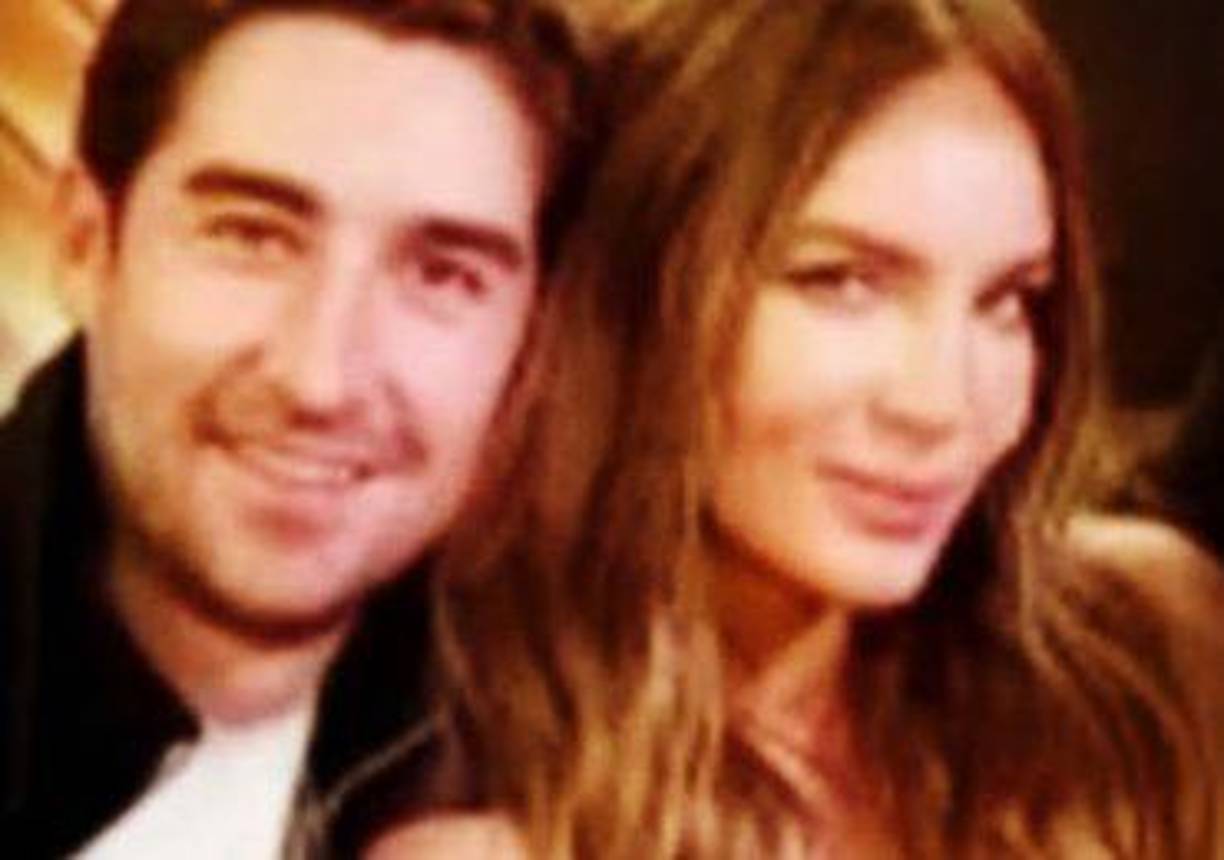 En los videos que circulan en la red, se muestra a Belinda conviviendo con los amigos de Gonzalo Hevia Baille`res, por lo que los internautas aseguran que ya olvidó a Christian Nodal y parece decidida a rehacer su vida con alguien alejado de la farándula para que no inspire más canciones. 