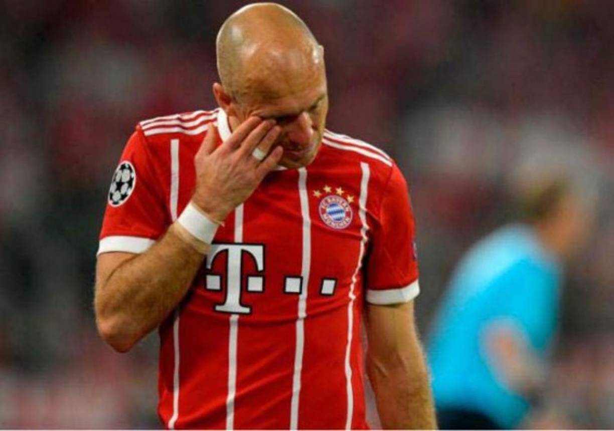 Arjen Robben ha sido uno de los mejores futbolistas holandeses de los últimos años. En esta ocasión confesó que su esposa dio positivo por coronavirus y ha relatado todo el calvario que han vivido debido a la pandemia.