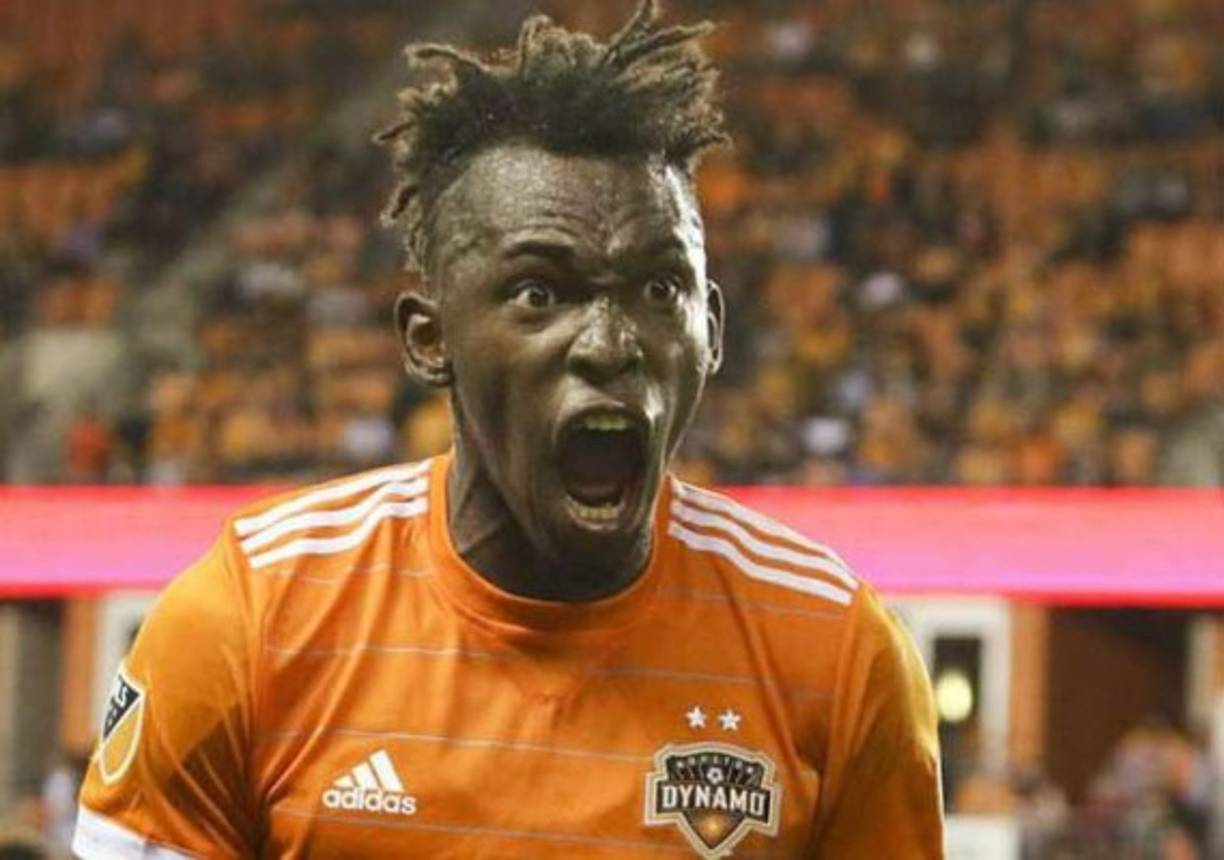 Alberth Elis: El delantero hondureño se integró a la pretemporada del Houston Dynamo, a la espera de que se pueda concretar su salida a Europa. El Fenerbahce de Turquía le ofrece al club de la MLS 6 millones de dólares para poder reforzarse con el atacante catracho.<br/>