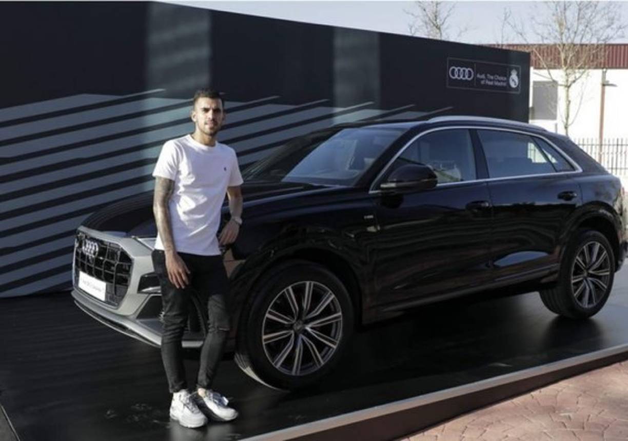Dani Ceballos eligió el modelo Q8 50 TDI quattro tiptronic en color negro orca con un precio de 86170 euros.