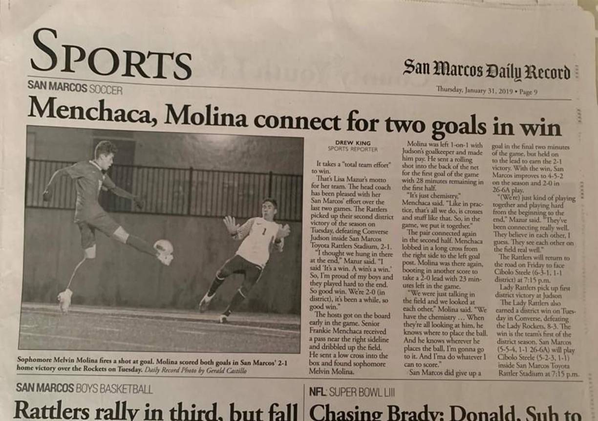 A base de trabajo y esfuerzo Molina era destacado en los medios escritos de San Marcos, Texas.