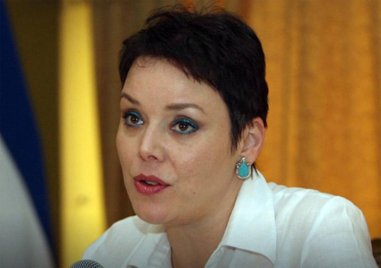 “Me retiraste el estatus migratorio en Canadá, yo renuncié, pero me negaste mi preaviso y me quisiste sacar del escalafón”, acusó. 