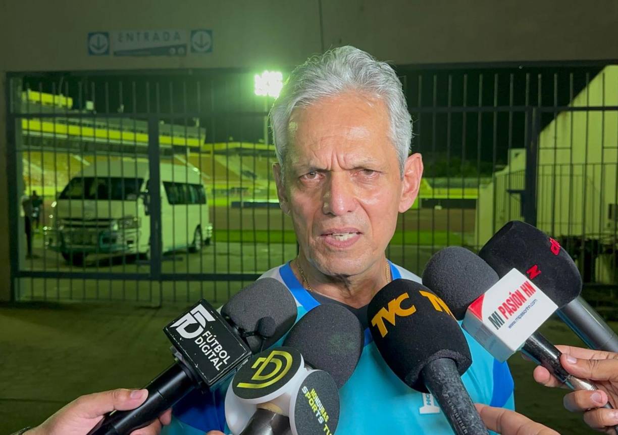 Reinaldo Rueda no se mostró contento con el estadio y también habló sobre la ausencia de David Ruiz: “Es un chico que tiene que madurar, que no es la solución de Honduras, que él es un talento importante que tiene el país, que ojalá lo podamos disfrutar y, en el momento que lo podamos tener, que él se adapte y responda bien”, indicó.