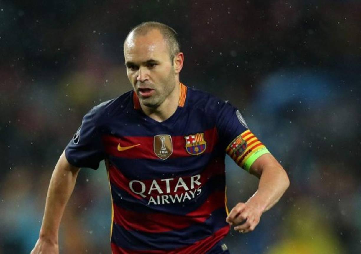 Uruguay's forward Edinson Cavani celebrates after scoring his team's second goal during the Russia 2018 World Cup round of 16 football match between Uruguay and Portugal at the Fisht Stadium in Sochi on June 30, 2018. / AFP PHOTO / PIERRE-PHILIPPE MARCOU / RESTRICTED TO EDITORIAL USE - NO MOBILE PUSH ALERTS/DOWNLOADS