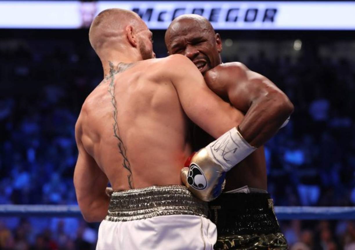 Floyd Mayweather Jr. se vio superior que Conor McGregor.