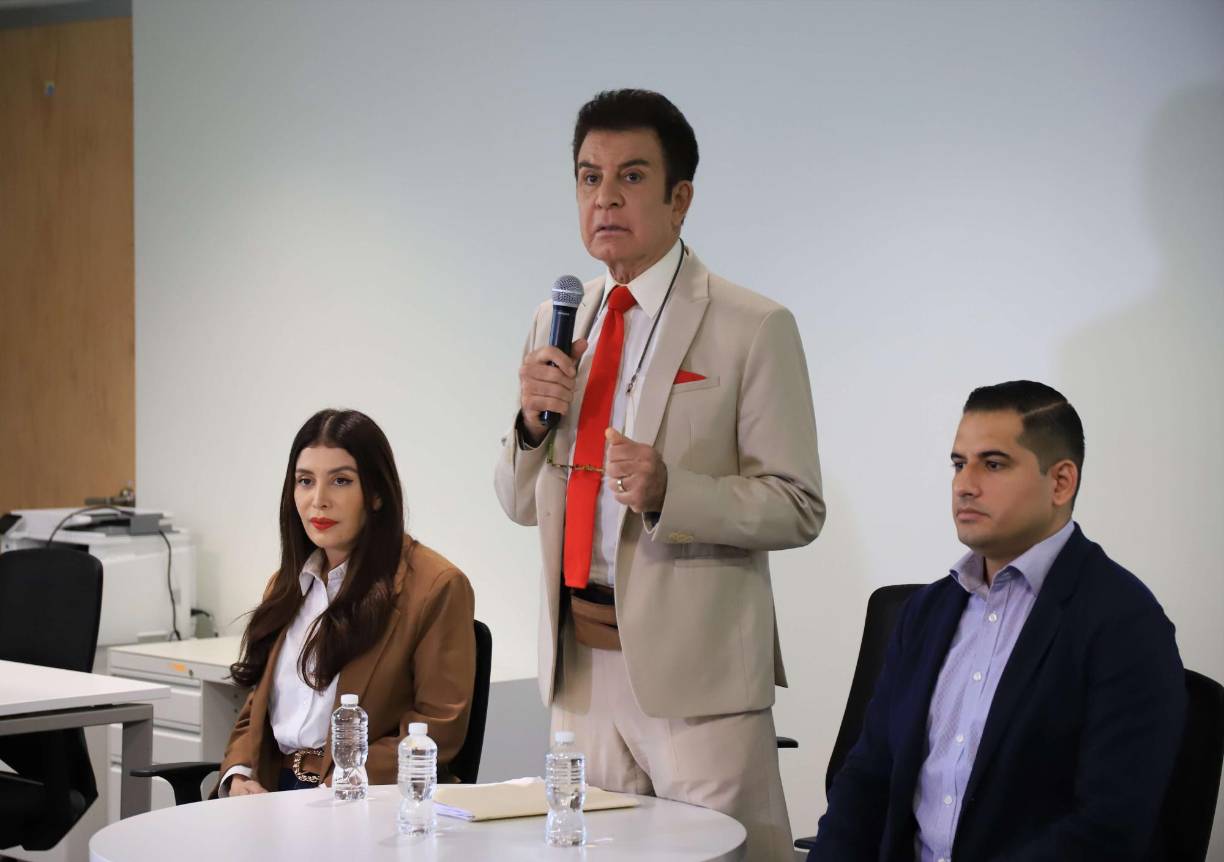 Ayer miércoles se conformó el Bloque de Oposición Ciudadana, liderado por Salvador Nasralla, actual designado presidencial del Gobierno de Xiomara Castro. 