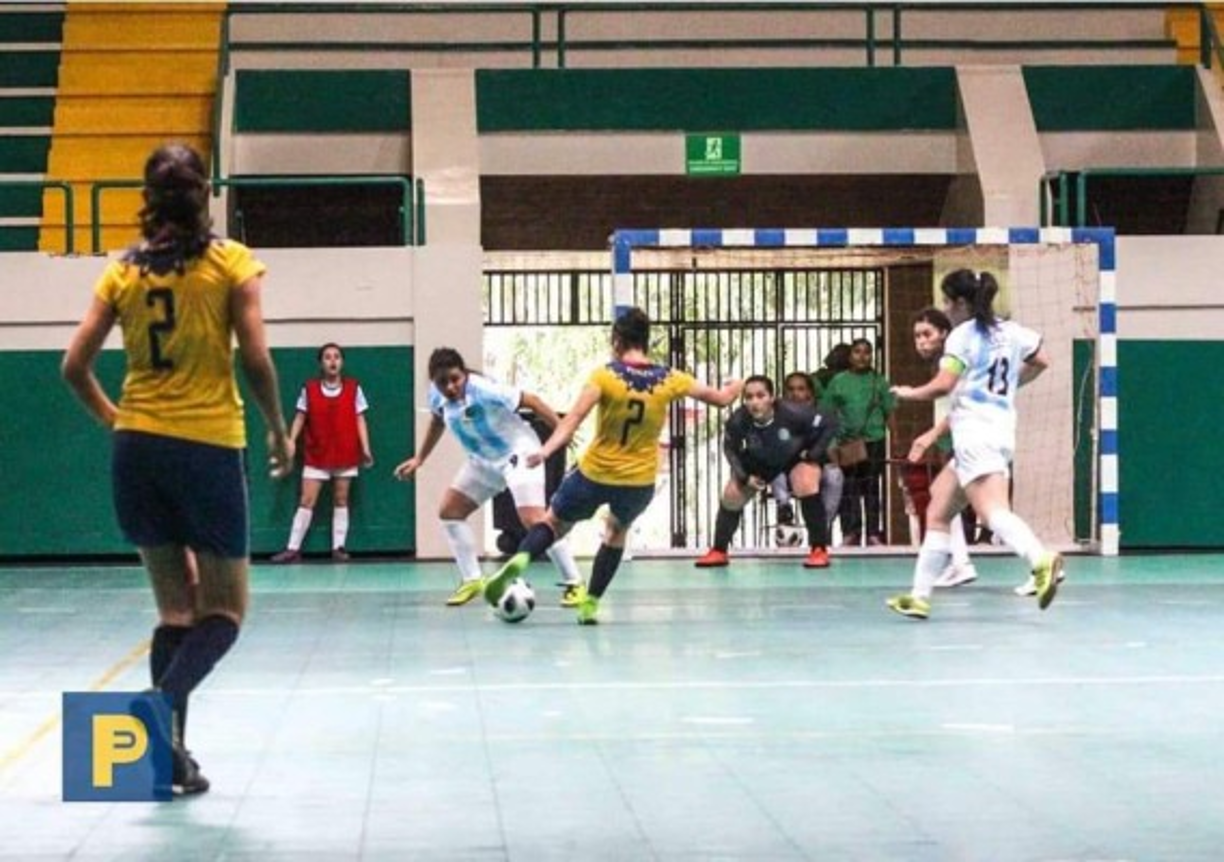 Con el equipo de la Unah logró muchos éxitos, en el campeonato centroamericano, ganó varias medallas y en dos años ha ganado el trofeo a la más goleadora del torneo 2016 y 2018 específicamente.