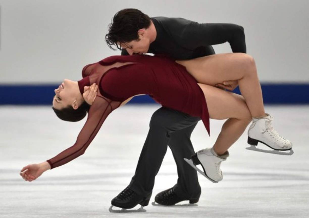 La rutina de la 'pareja perfecta', como los han bautizado en redes sociales, causó alboroto en el internet por el erotismo y la 'química' entre ambos, pese a que no son pareja.