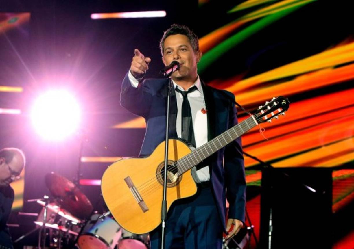 Alejandro Sanz interpretó 'Lady Laura'.