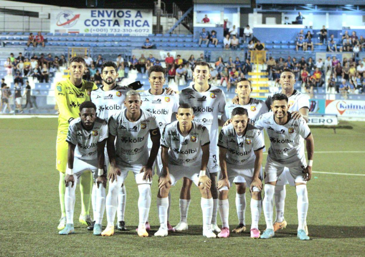 7. Herediano (Costa Rica): El conjunto tico también escaló en las posiciones y se ubica en el séptimo del área y la posición 54 en general con 1,113 puntos.