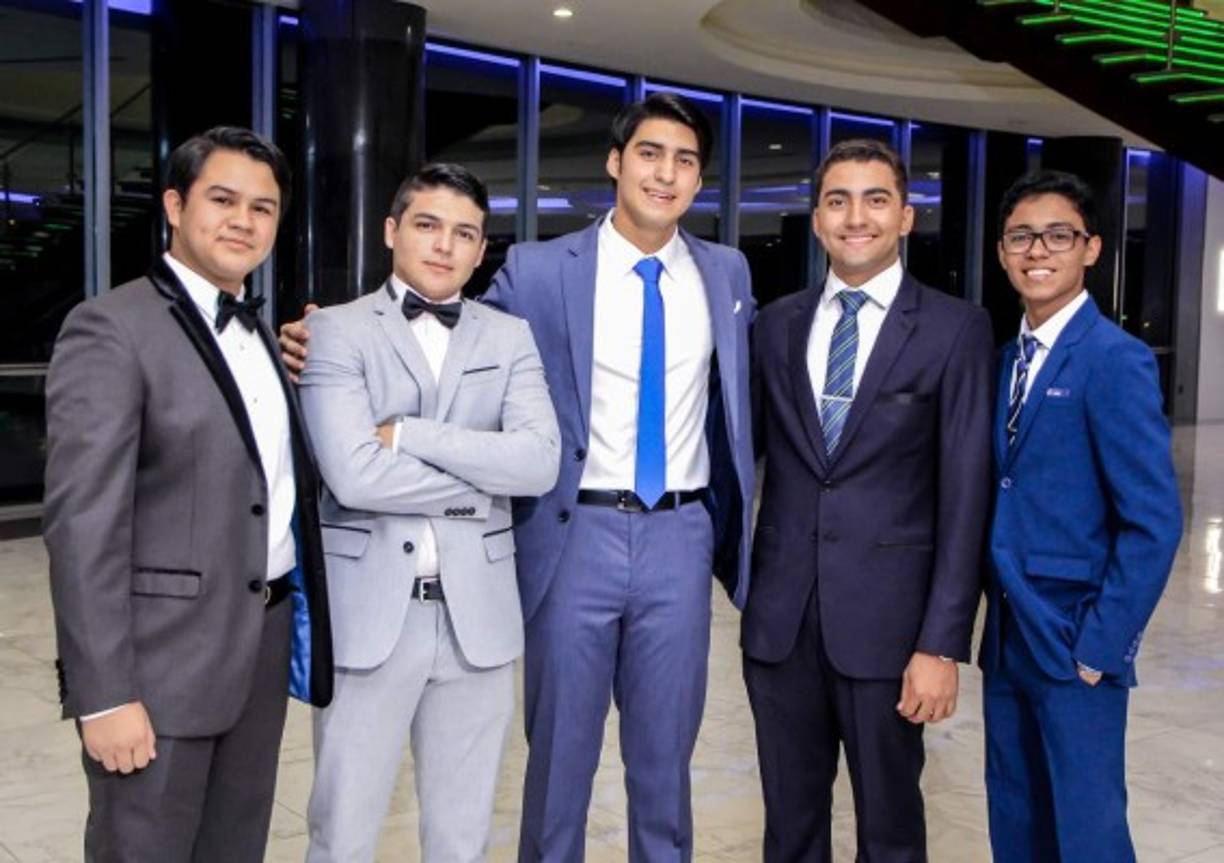 Miguel Mejía, Yobany Carvajal,Gerardo Martínez, José Sandoval y Moisés Morales.