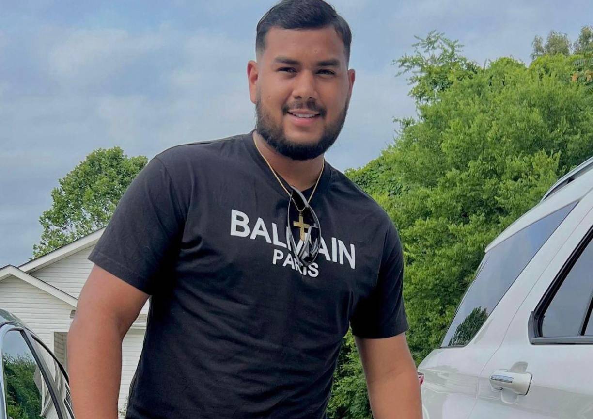 “No importa la distancia, siempre estaré ahí, campeón”, fue el último mensaje que escribió Carlos para su hijo hace cuatro días en su cuenta de Facebook. 