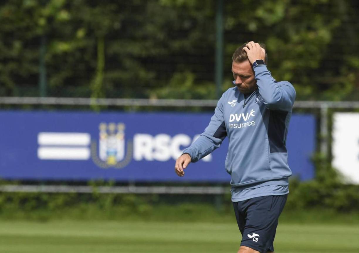 El diario británico The Mail publicó un artículo sobre el exjugador de 43 años que recientemente se declaró en bancarrota: no tiene casa, no tiene auto y no tiene hipoteca.