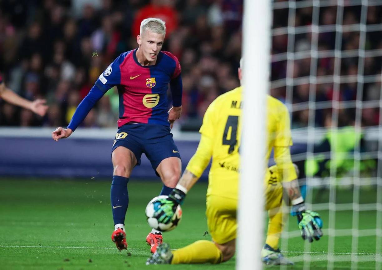 Dani Olmo se despachó con un golazo para el 2-0 del partido del Barcelona ante el Brest.