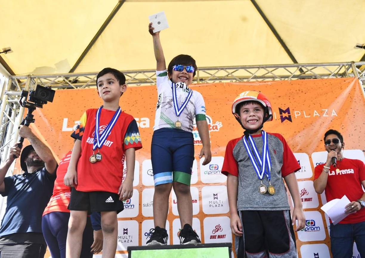 Fotos: Las premiaciones de los ganadores de la Vuelta Ciclística de LA PRENSA 2024