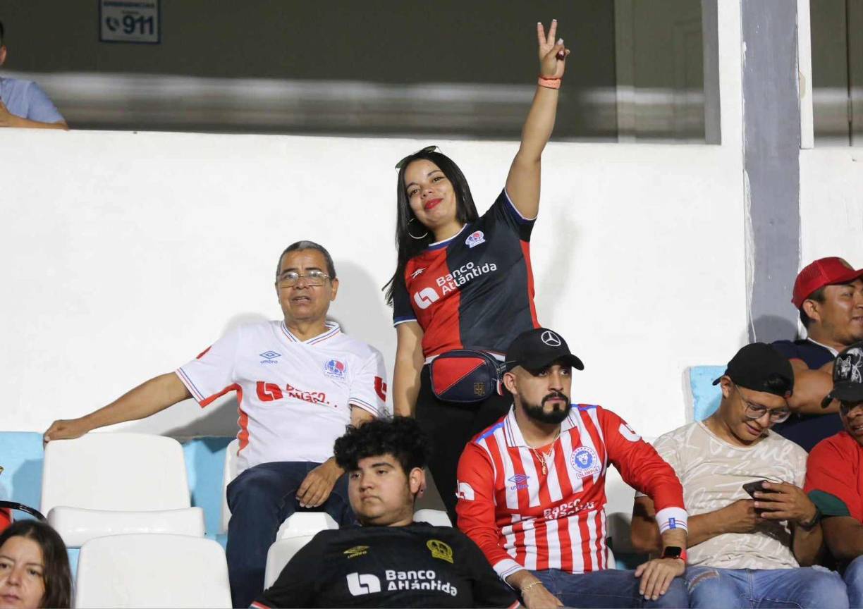 Sin duda, un gran ambiente se vivió previo al partido por la Copa Centroamericana.