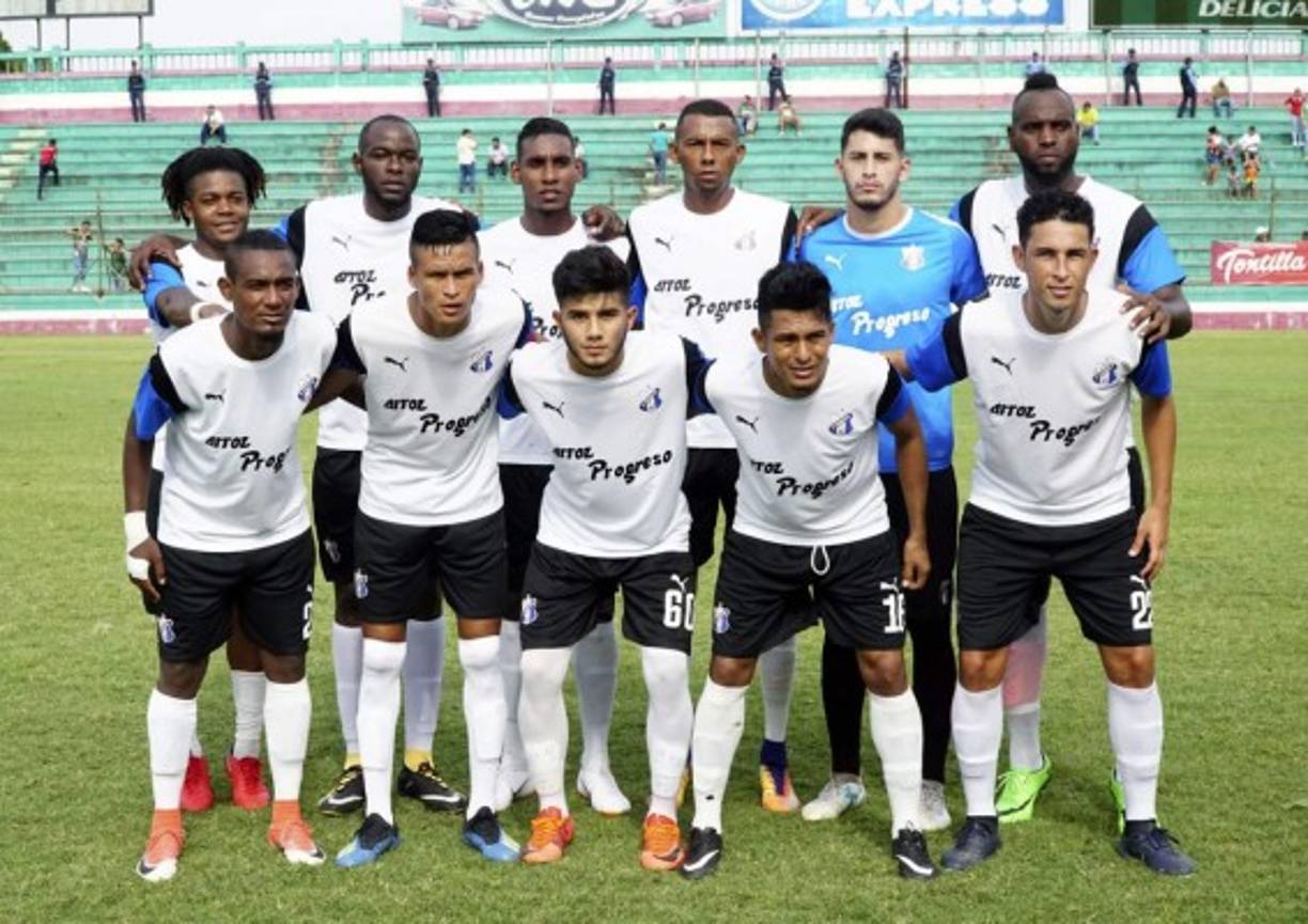 El once titular del Honduras Progreso en el estadio Yankel Rosenthal contra Marathón.