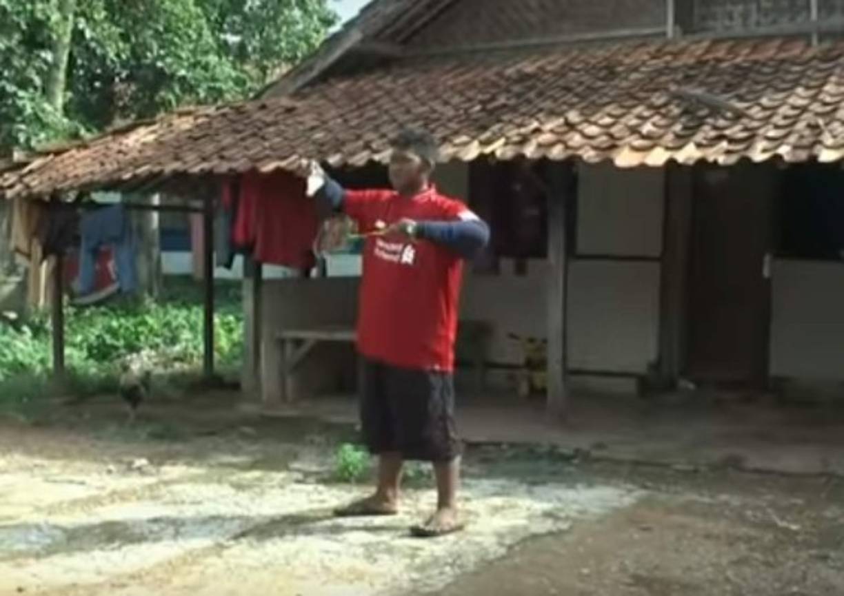 Según la entrevista publicada por dicho medio, Arya dice que aún le falta bajar unas 88 libras más.<br/>