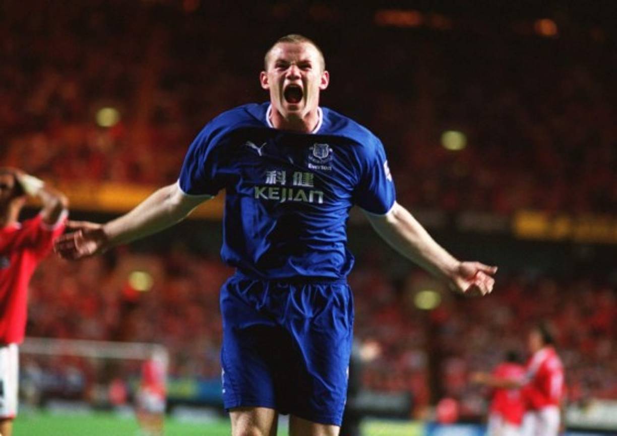 Rooney debutó en la Premier League con el EVERTON.