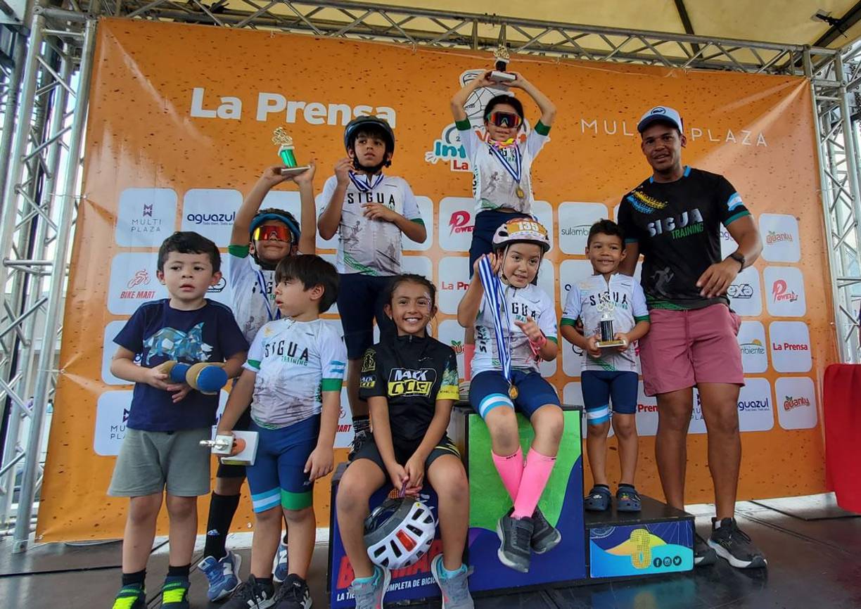Fotos: Las premiaciones de los ganadores de la Vuelta Ciclística de LA PRENSA 2024