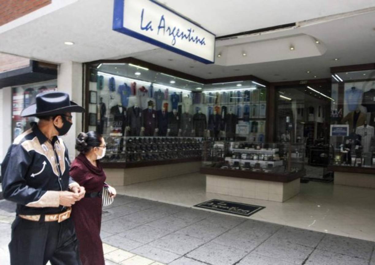 México<br/><br/>El mandatario izquierdista señaló también que se preparan protocolos para reactivar el sector turístico en Cancún a partir de la próxima semana. El turismo representa el 8,7% del PIB mexicano.<br/><br/>Además, algunas aerolíneas de este país reanudaron operaciones este primero de junio.<br/>