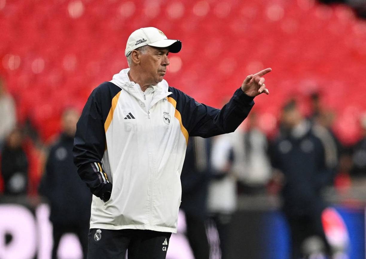 Carlo Ancelotti preparó a su equipo que ya pisó el campo de Wembley donde saldrán con todo para ganar la Copa 15.