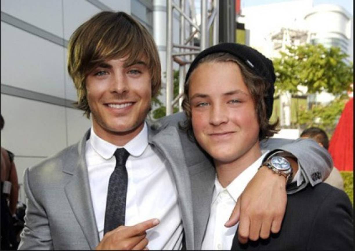 Dylan Efron no se intimida ante la belleza varonil de Zac, ya que el también es guapo.<br/>Sus ojos azules, sus rizos y sus tonificados abdominales han puesto a muchos a suspirar.