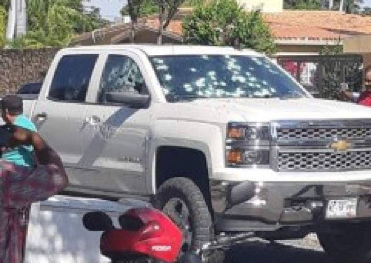 En la muerte del artista de música regional mexicana se investiga un posible ajuste de cuentas, y se presume posibles nexos con el narcotráfico.