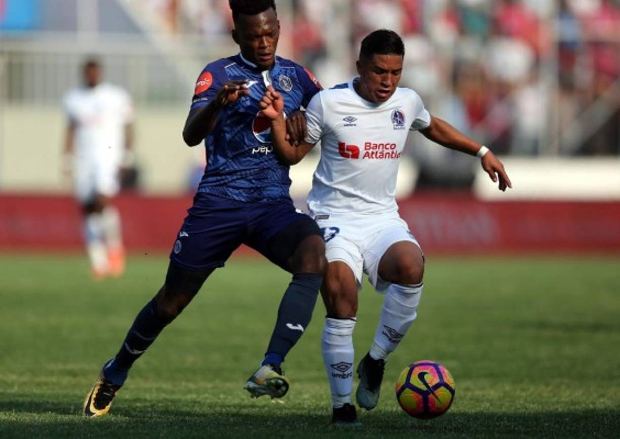 Michael Chirinos: El destacado delantero no seguiría en el Olimpia y estaría teniendo la oportunidad de converse en nuevo legionario hondureño.