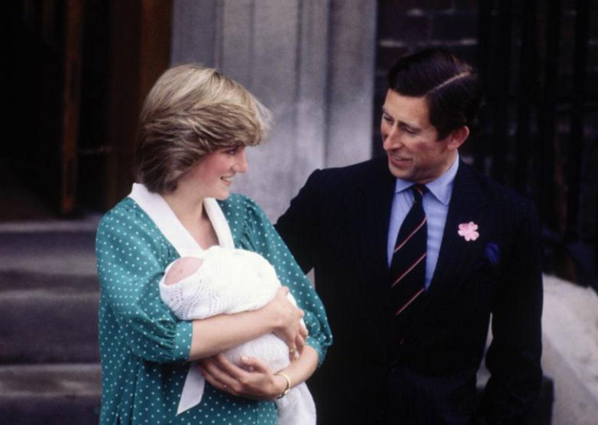 21 de junio 1982.- Nace William, primogénito del príncipe Carlos y segundo en la línea sucesoria.