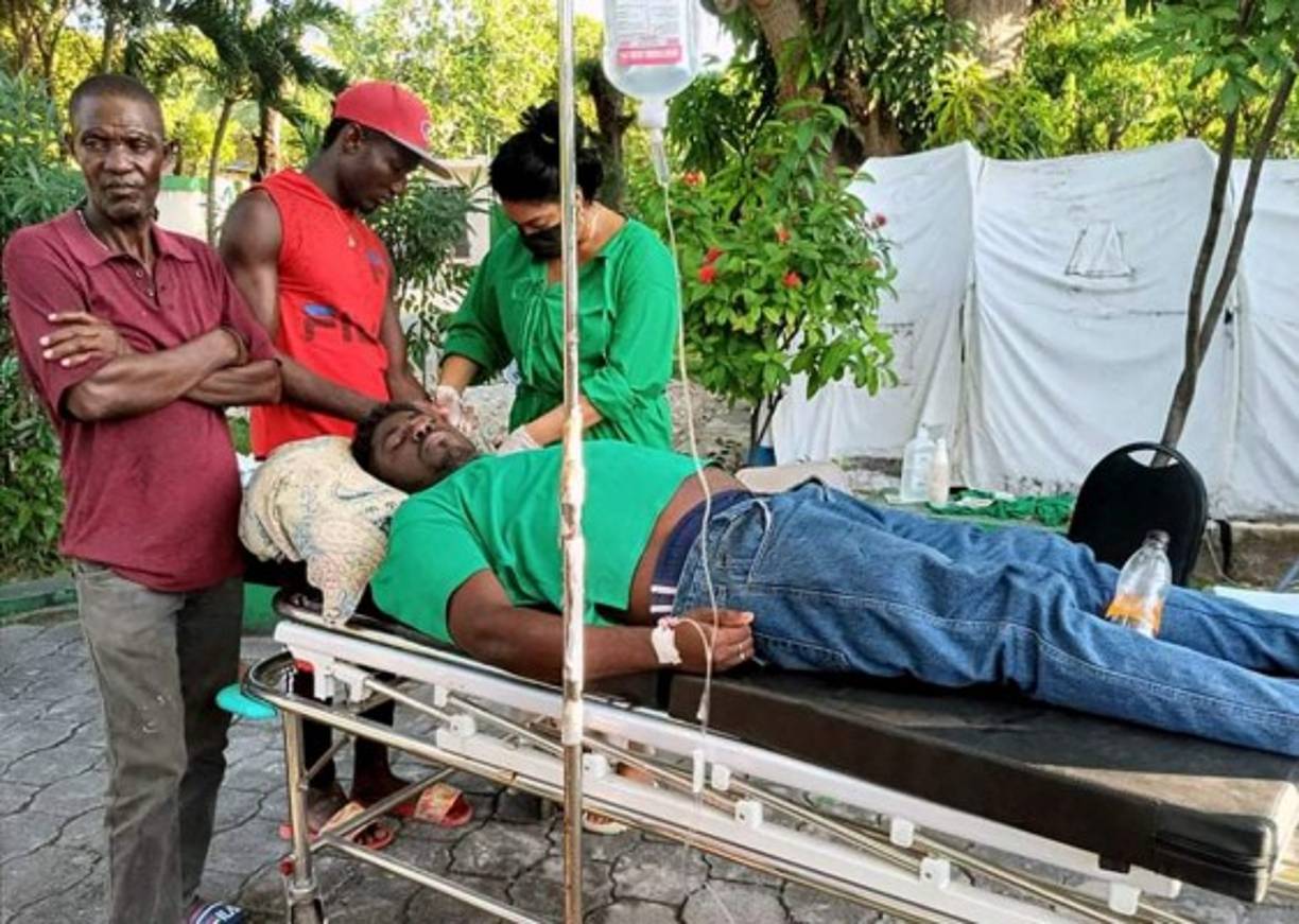 'El presidente autorizó una respuesta inmediata de Estados Unidos y designó a la directora de USAID (la agencia estadounidense para el Desarrollo Internacional), Samantha Power, (...) para coordinar ese esfuerzo', dijo a la prensa un funcionario de la Casa Blanca.<br/>