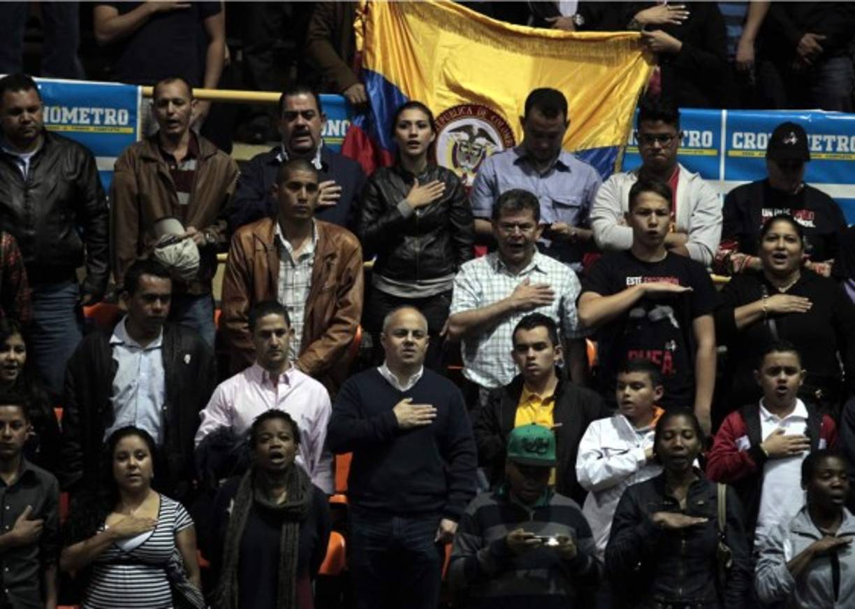 Los hondureños entonaron el himno nacional.