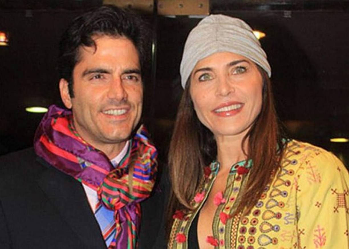 En medio de la lucha contra el cáncer la actriz tuvo que enfrentar la separación de su pareja, el también actor Ernesto Calzadilla, generando un huracán por reprocharle dejarla cuando más lo necesitaba.
